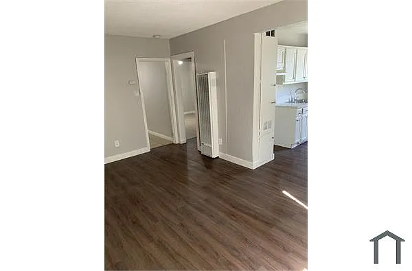 Building Photo - 117 E 95th St #117