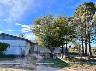 171 E London Rd, Loving, NM 88256
