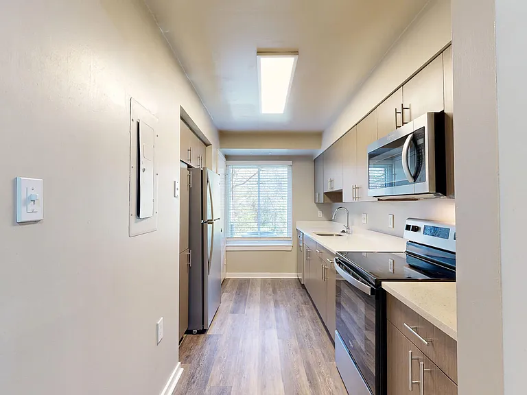 Seneca Place — Photo 110