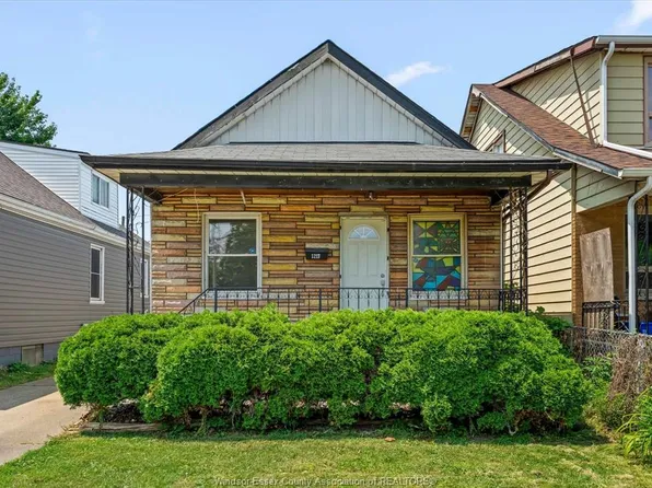 1217 Henry Ford Centre Dr, Windsor, ON N8Y 2T7