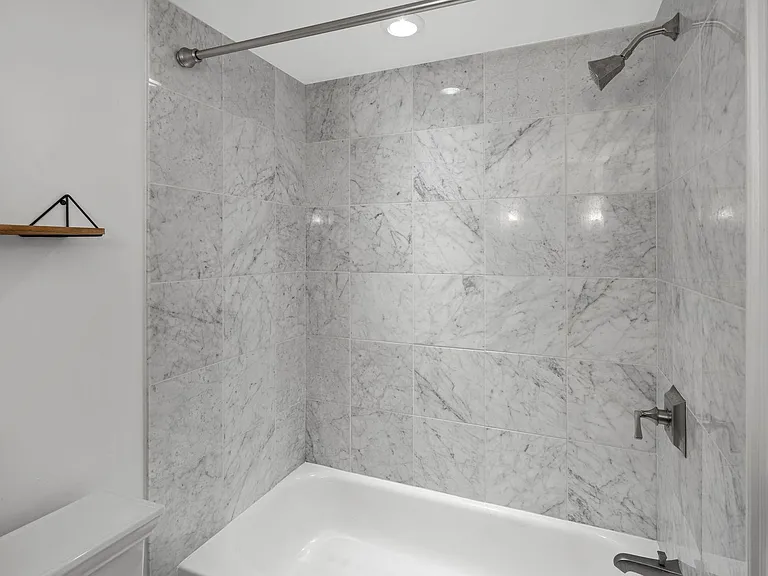 1500 Chestnut St #20I — Photo 20