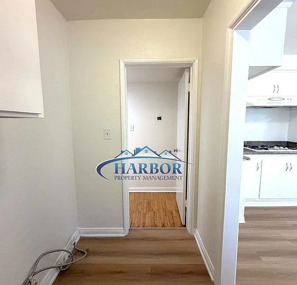 943 W 13th St #B — Photo 17