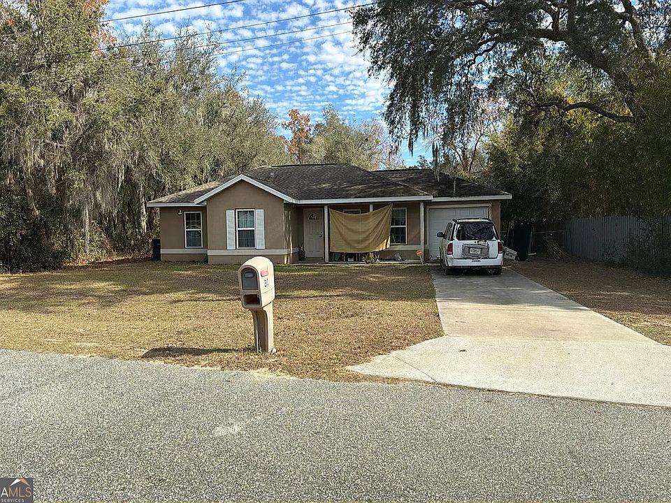 1st image of 31 Oak Cir
