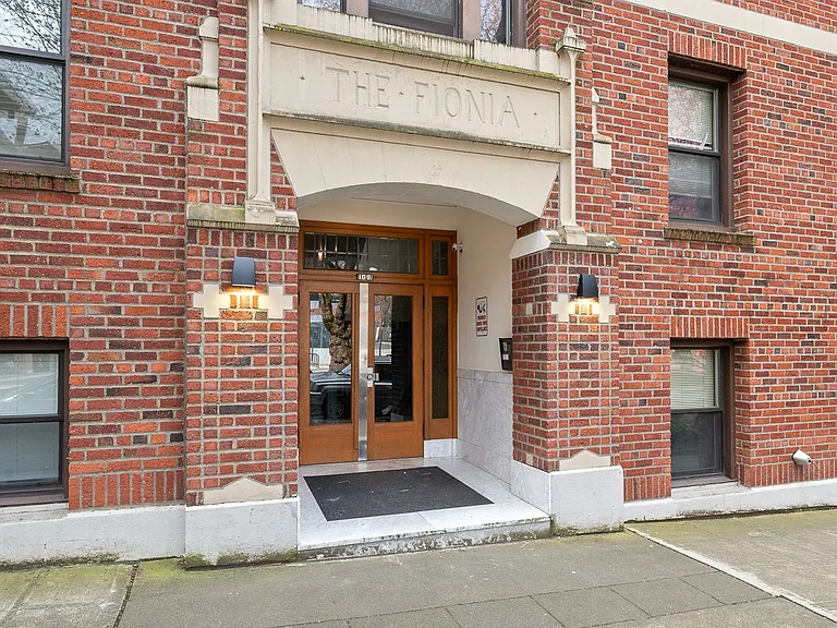 Fionia Apartments — Photo 59