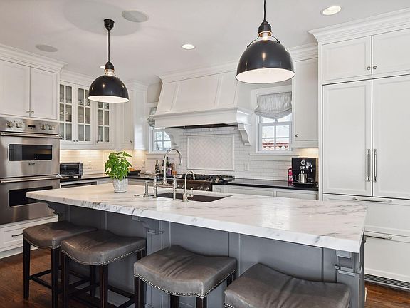4th image of 4621 Edina Blvd