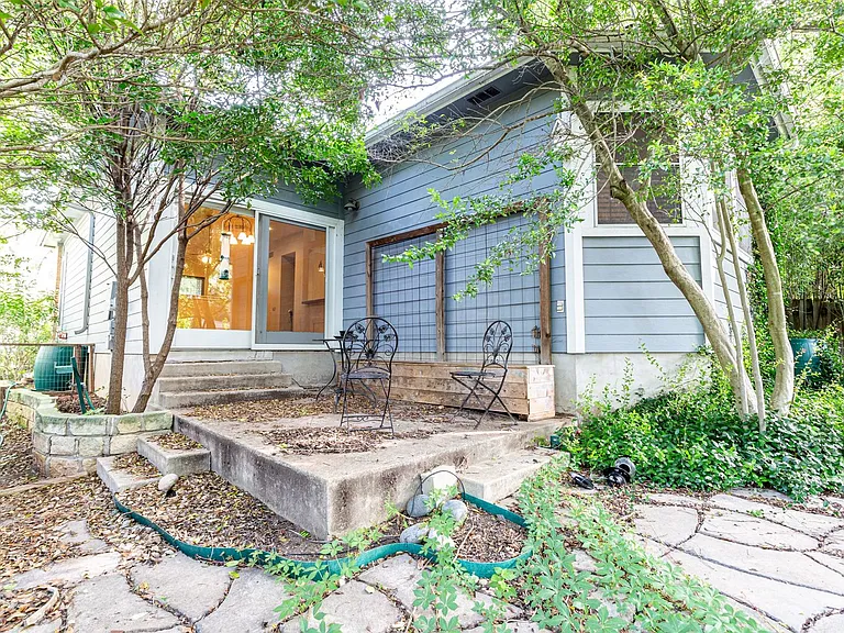 2109 Castle View Dr — Photo 20