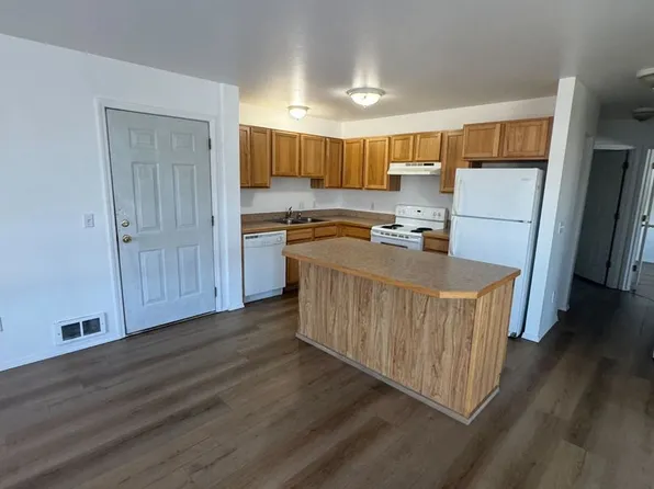 3 Martha Rd APT D, Columbia Falls, MT 59912