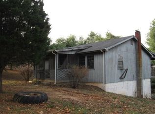 622 Danley Rd, Charlotte, TN 37036