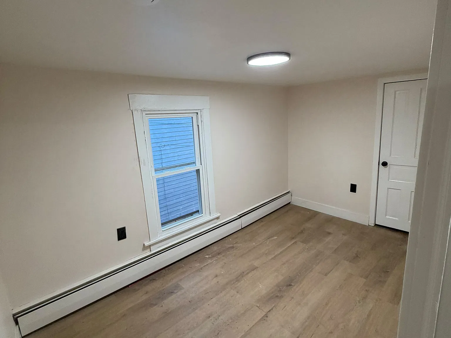 3 bed, 1290 sqft, $1,750 — Photo 3