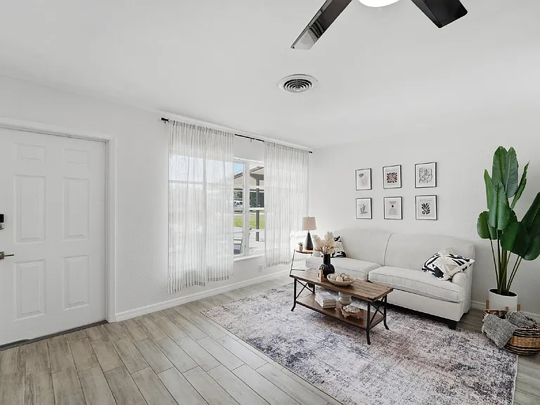 438 Granada Blvd #B — Photo 6