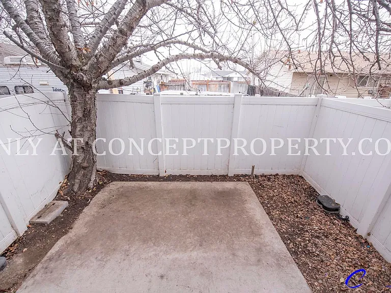 1499 W 2320 S — Photo 24