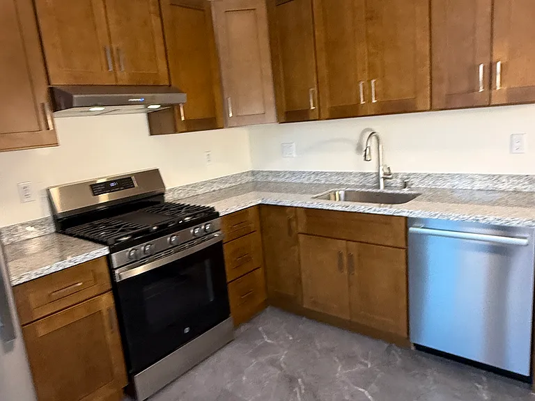 The Bushwick Apartments — Photo 20