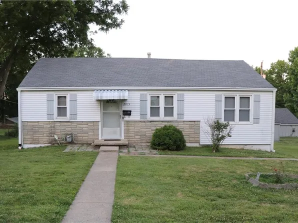 2015 S 20th St, Kansas City, KS 66106