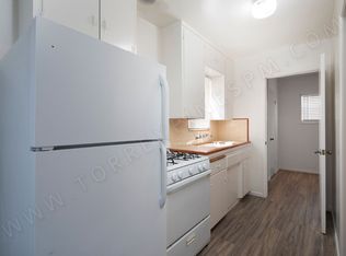 *Open House: 10/11 1:30-2:30pm* Cottage With Assigned Parking In Pacific Beach, San Diego, CA 92109