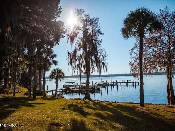 222 HIAWATHA Court, East Palatka, FL 32131