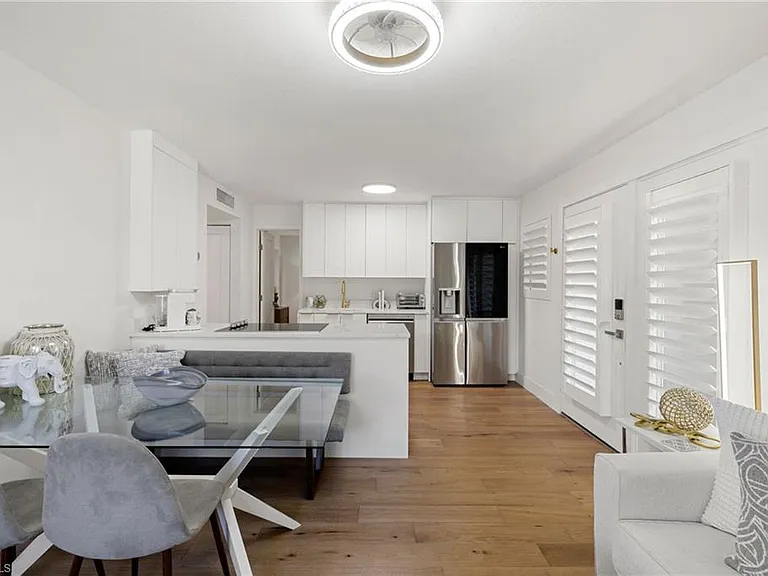 175 5th Ave S #204 — Photo 6