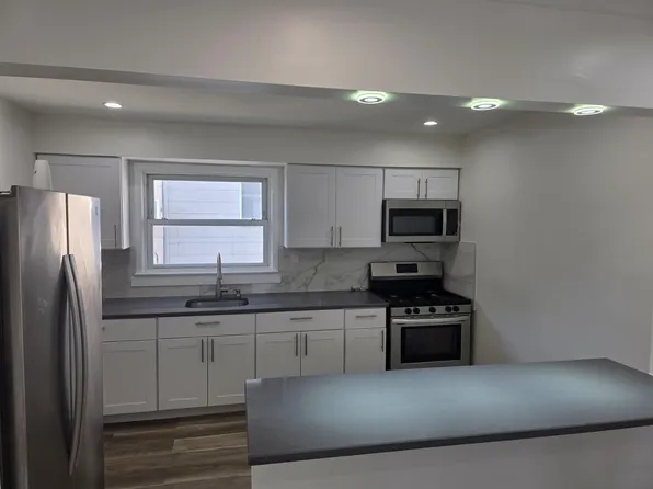 157 Neptune Avenue image 7 of 21