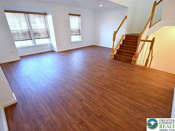 136 Knollwood Dr — Photo 6