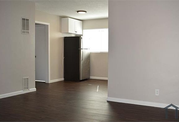 4th image of 4525 Santa Rosalia Dr #26