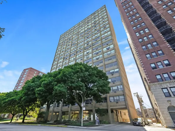 5530 S South Shore Dr #8A, Chicago, IL 60637