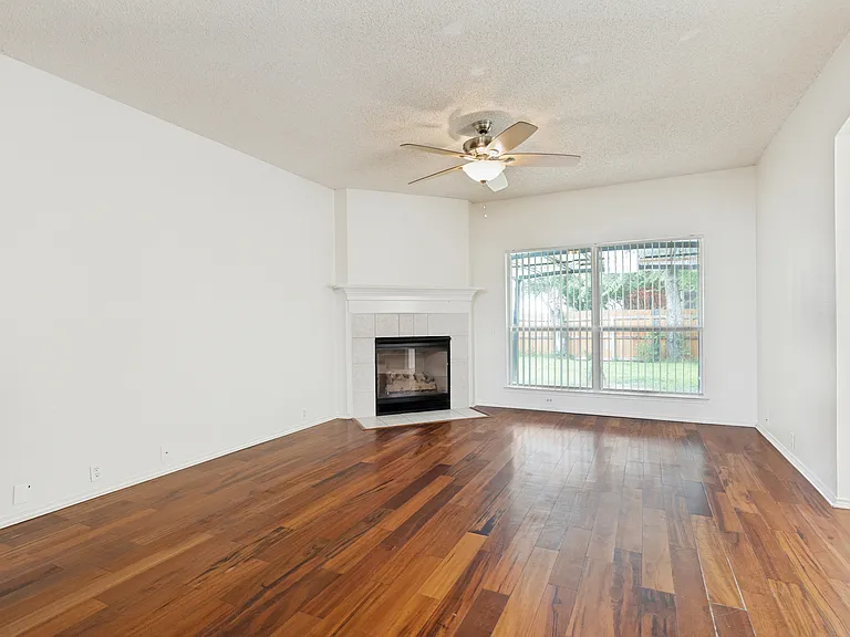 4725 Grant Park Ave — Photo 8