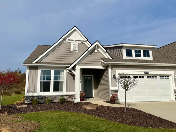 8829 Brayridge Ct #21, Jenison, MI 49428
