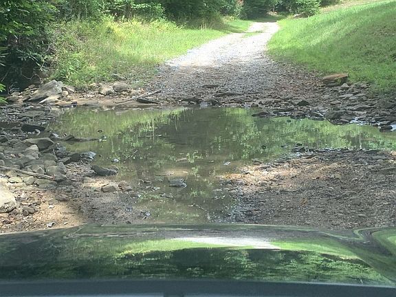 4th image of 3311 Hanging Run Rd