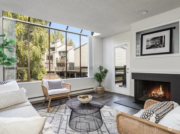 7 Lake Bellevue Drive #103, Bellevue, WA 98005