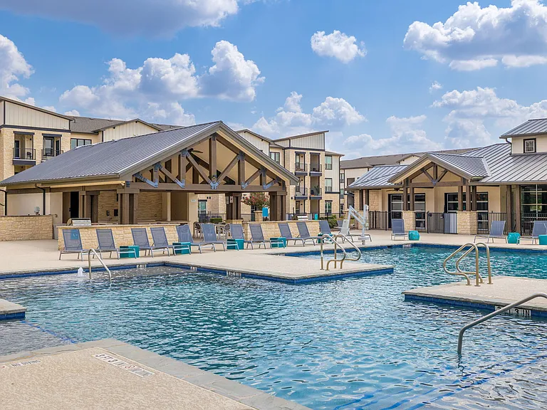 Enclave Falcon Pointe — Photo 19
