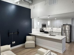 17 N 2nd St #3R, Philadelphia, PA 19106