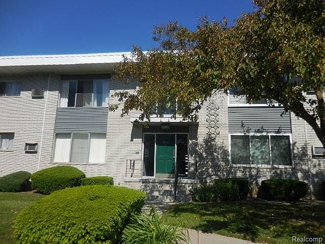 1st image of 4810 Briarwood Ave APT 5