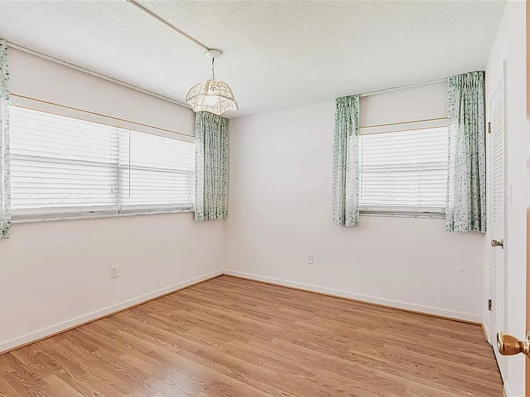 4158 Tamiami Trl #S6 — Photo 19