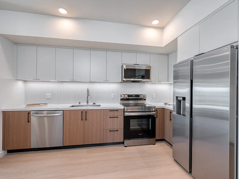 856 Gramercy Drive — Photo 49