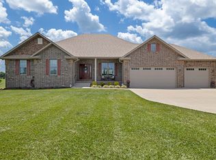 1505 Stargrass Rd, Ozark, MO 65721