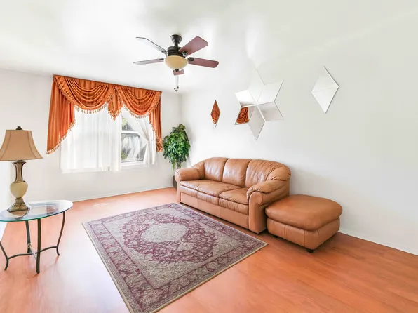 49 Hull Street image 15 of 29