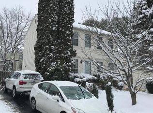 13930 Saddleview Dr, Gaithersburg, MD 20878