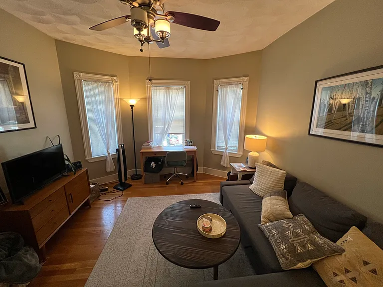 24 Ellington Rd #1R — Photo 10