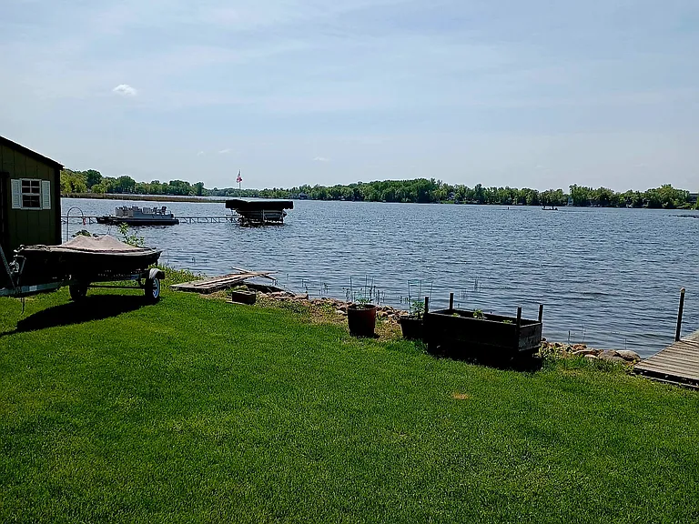 6375 N Shore Dr — Photo 10