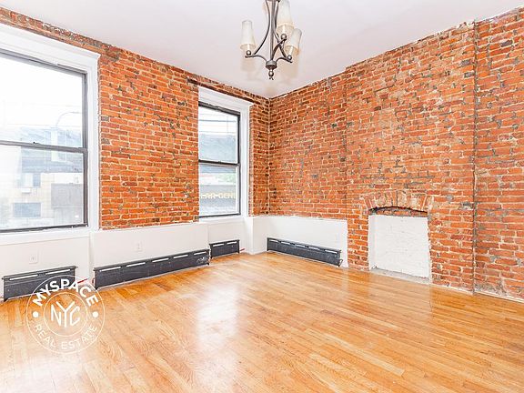2nd image of 941 Willoughby Ave #2
