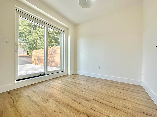 Rented by Doorway NYC, LLC | media 17