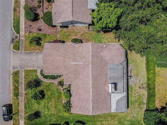 2nd image of 8641 Berkley Dr