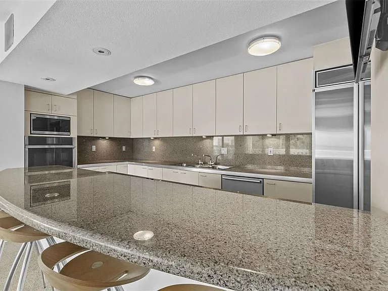 2401 Bayshore Blvd #410 & 510 — Photo 5