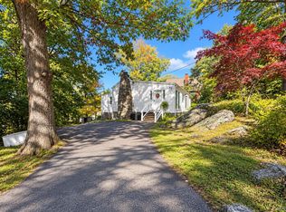 55 Overlook Rd N, White Plains, NY 10603