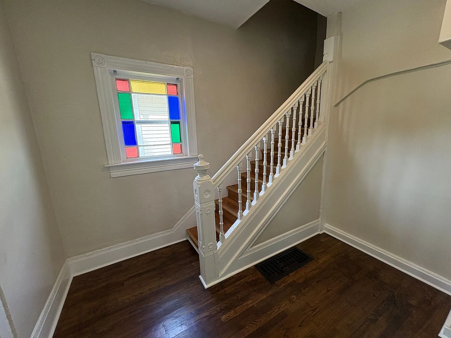 Updated 4 bed 1.5 Bath in Omaha — Photo 2