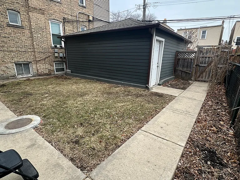 3355 N Harding Ave #1 — Photo 12