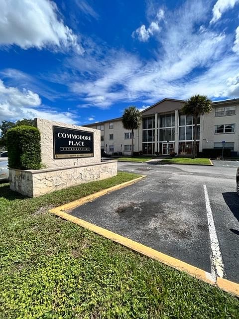 1916 Honour Road Unit 4
Upstairs Unit with 1 bedroom, 1 bath