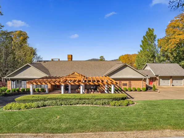 1442 Darbee Dr, Morristown, TN 37814