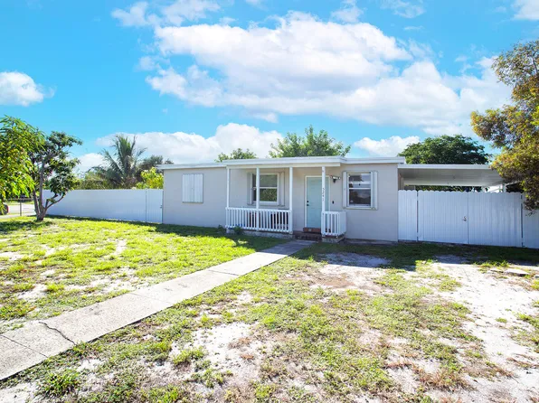 5241 NE 16th Terrace E, Pompano Beach, FL 33064