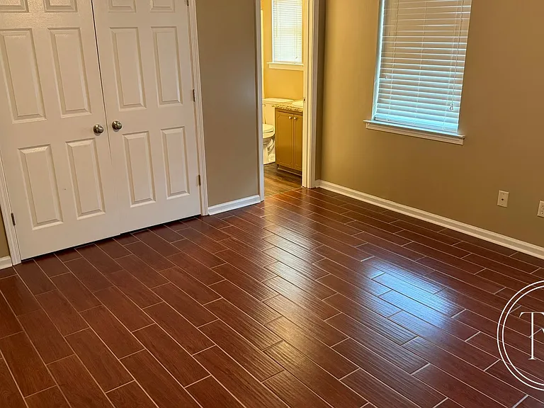 142 NE Shayna Dr — Photo 5