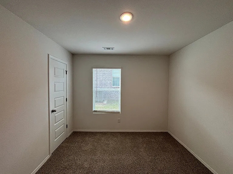 145 Stone Canyon Dr — Photo 7